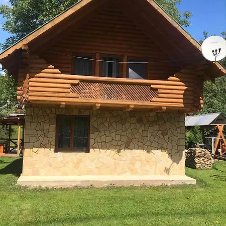 Landhuis Yablunevyi Tsvit