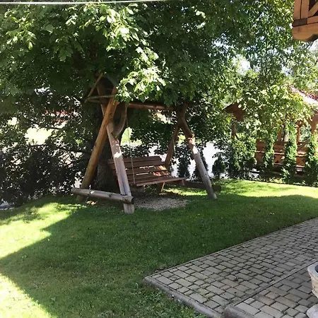 Country house Yablunevyi Tsvit *