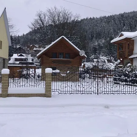 Yablunevyi Tsvit Landhuis *