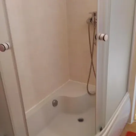 Landhuis Yablunevyi Tsvit