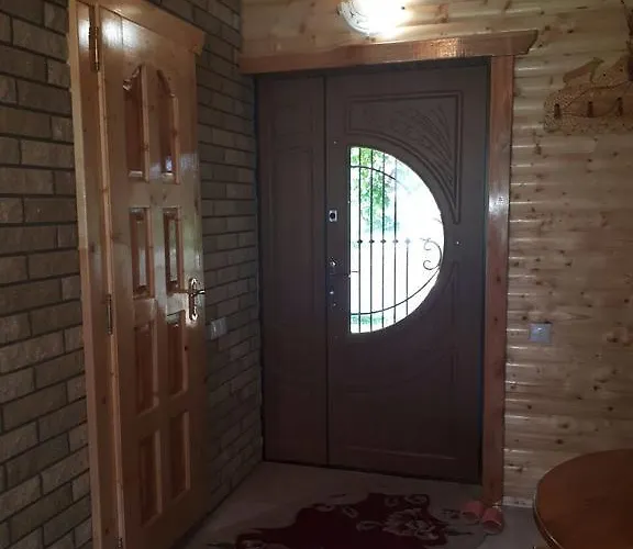 Yablunevyi Tsvit Country house Yaremche