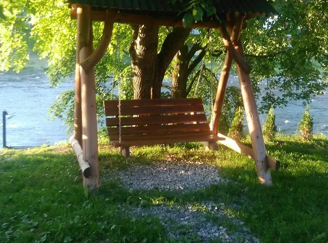 Country house Yablunevyi Tsvit *