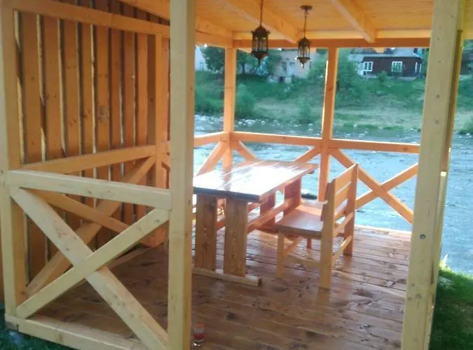 Yablunevyi Tsvit Casa di campagna Jaremče