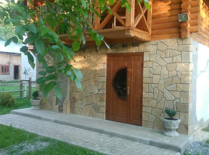 Yablunevyi Tsvit