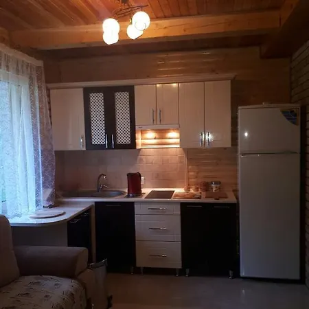 Yablunevyi Tsvit